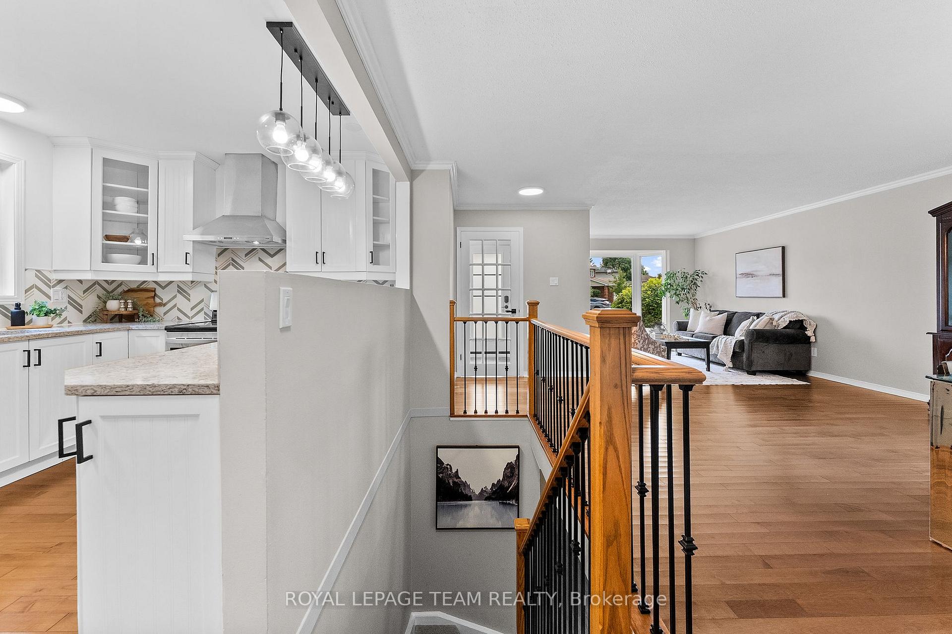 Photo 25 of 20 Pickwick Drive, Ottawa, Barrhaven - Cedargrove/Fraserdale — HOMEH