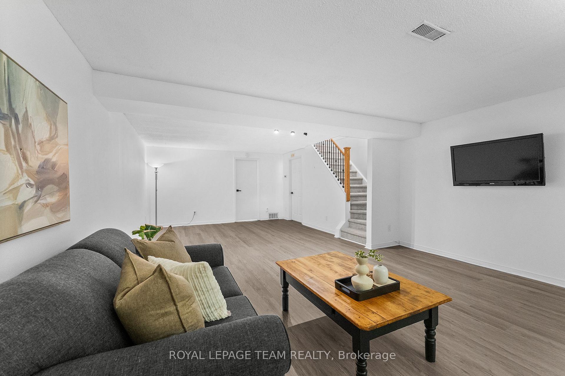 Photo 27 of 20 Pickwick Drive, Ottawa, Barrhaven - Cedargrove/Fraserdale — HOMEH