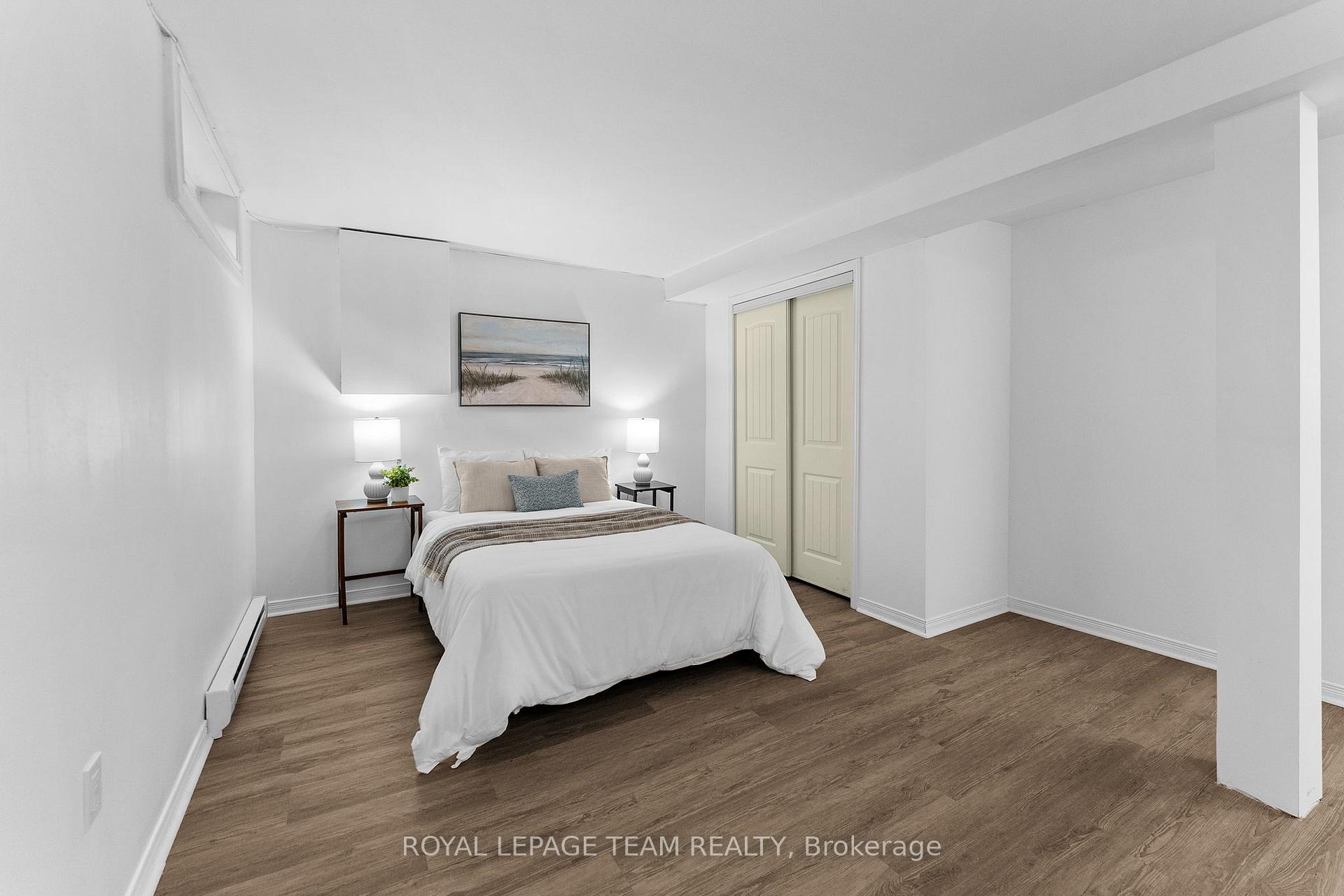 Photo 29 of 20 Pickwick Drive, Ottawa, Barrhaven - Cedargrove/Fraserdale — HOMEH
