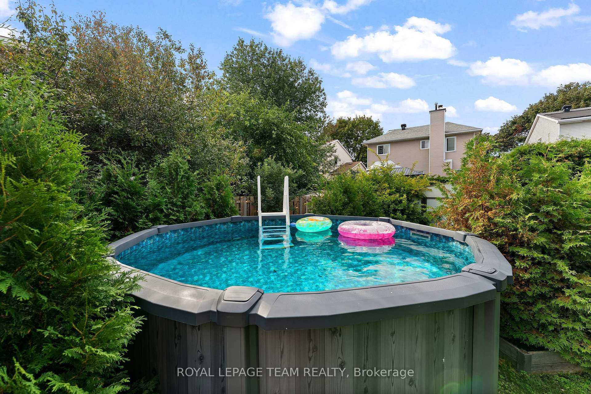 Photo 35 of 20 Pickwick Drive, Ottawa, Barrhaven - Cedargrove/Fraserdale — HOMEH