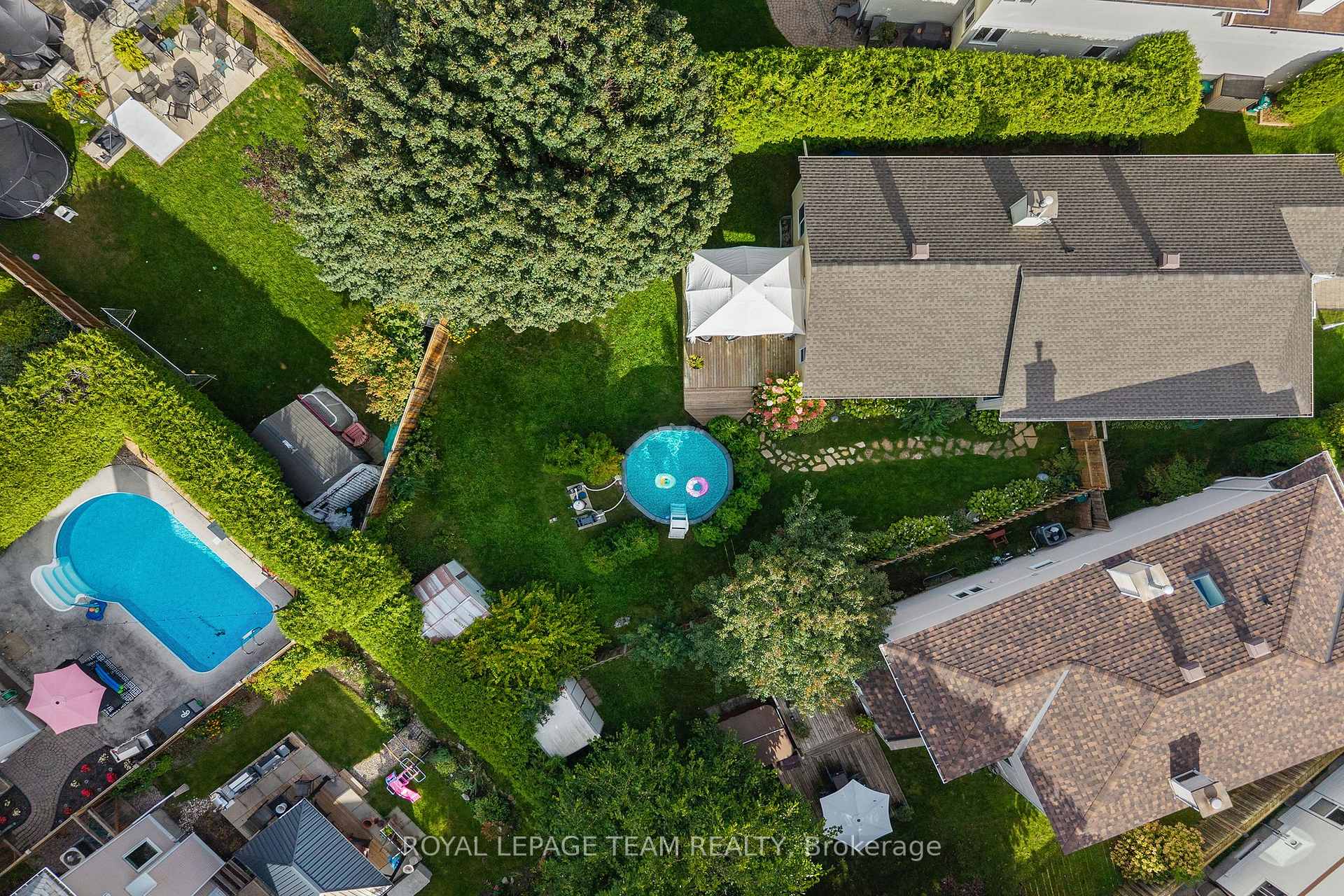 Photo 39 of 20 Pickwick Drive, Ottawa, Barrhaven - Cedargrove/Fraserdale — HOMEH
