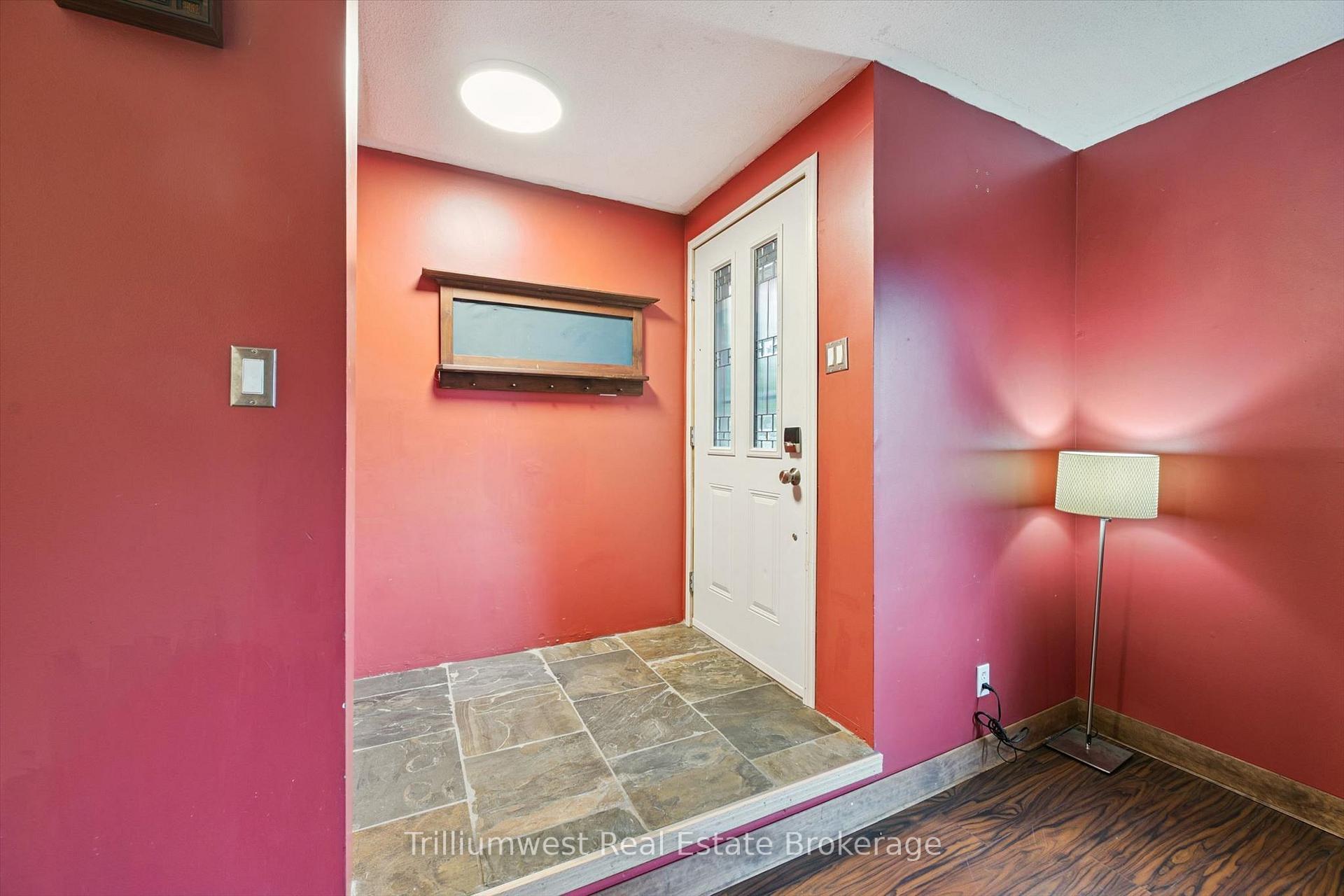 Photo 4 of 7 Homestead Place, Waterloo, Forest Heights — HOMEH