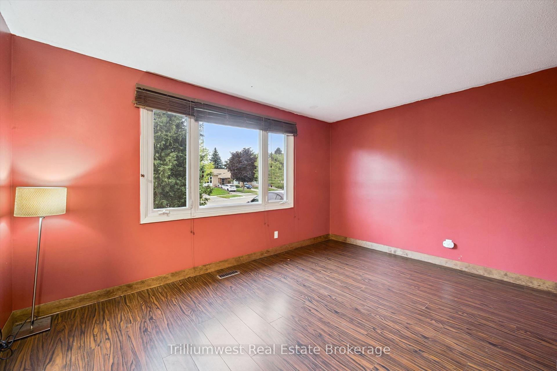 Photo 5 of 7 Homestead Place, Waterloo, Forest Heights — HOMEH
