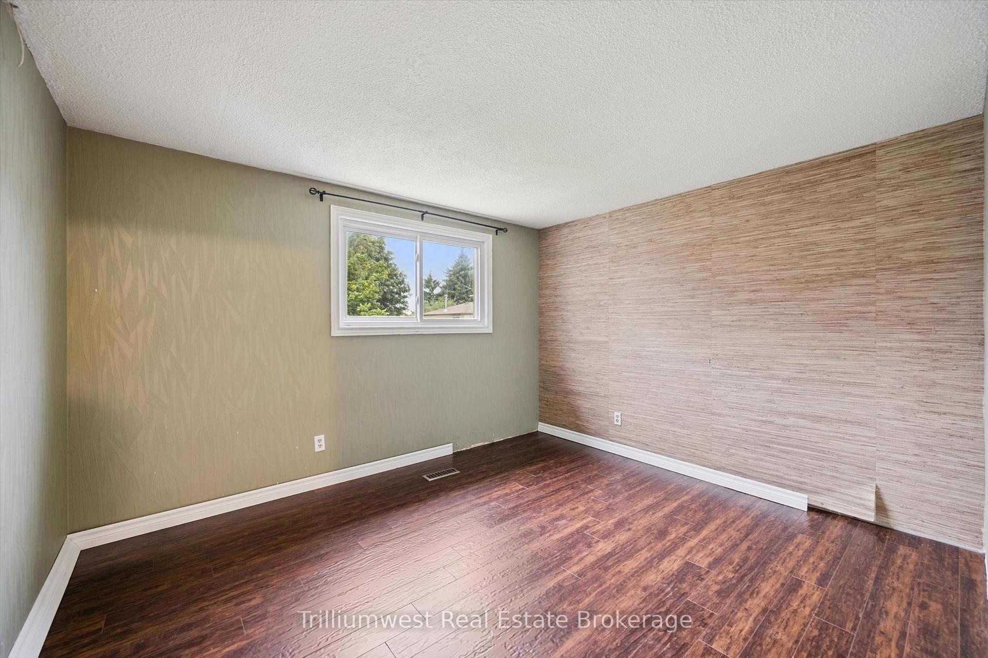 Photo 14 of 7 Homestead Place, Waterloo, Forest Heights — HOMEH
