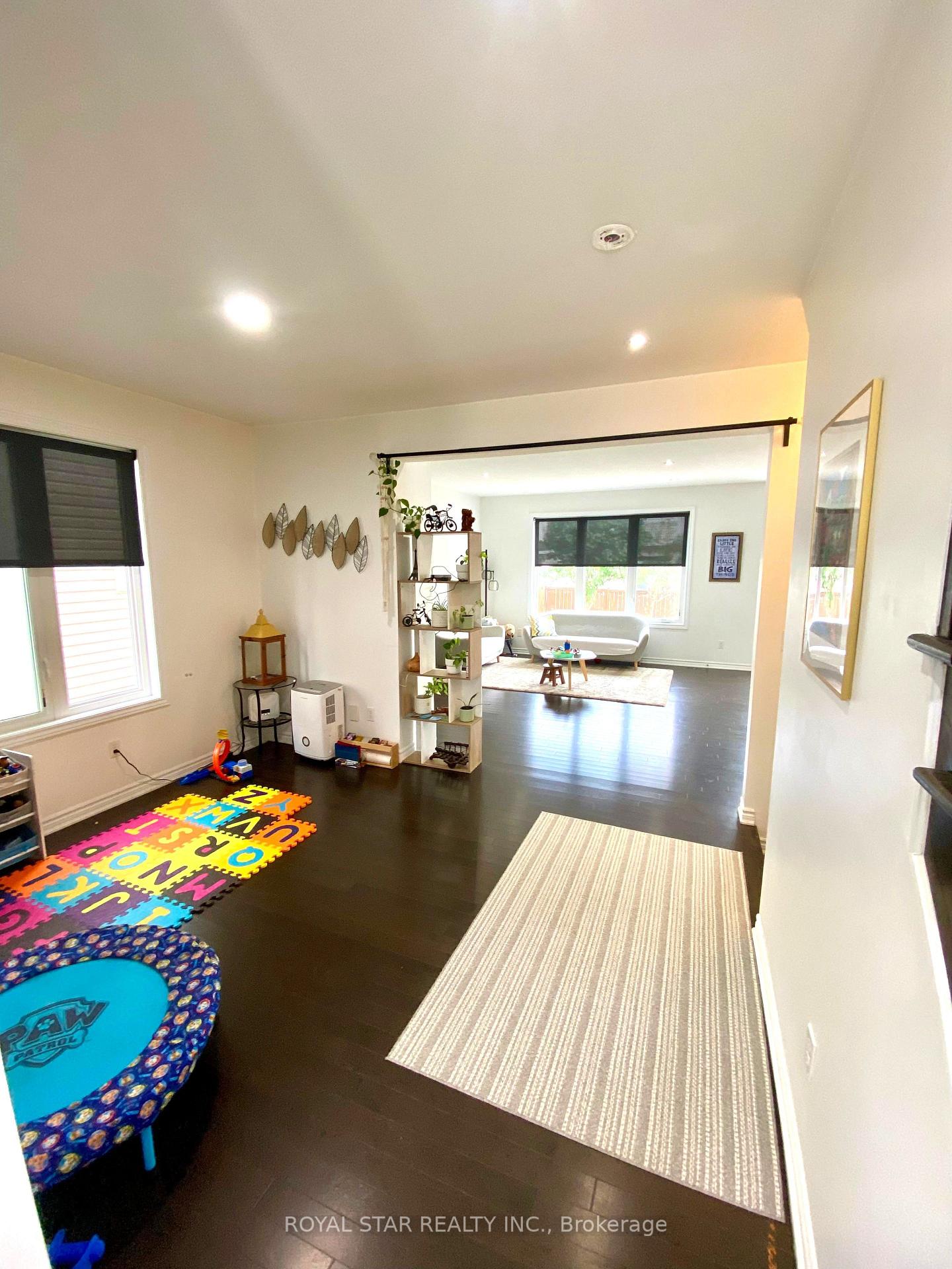 Photo 3 of 3046 Freshwater Way, Ottawa, Barrhaven - Half Moon Bay — HOMEH