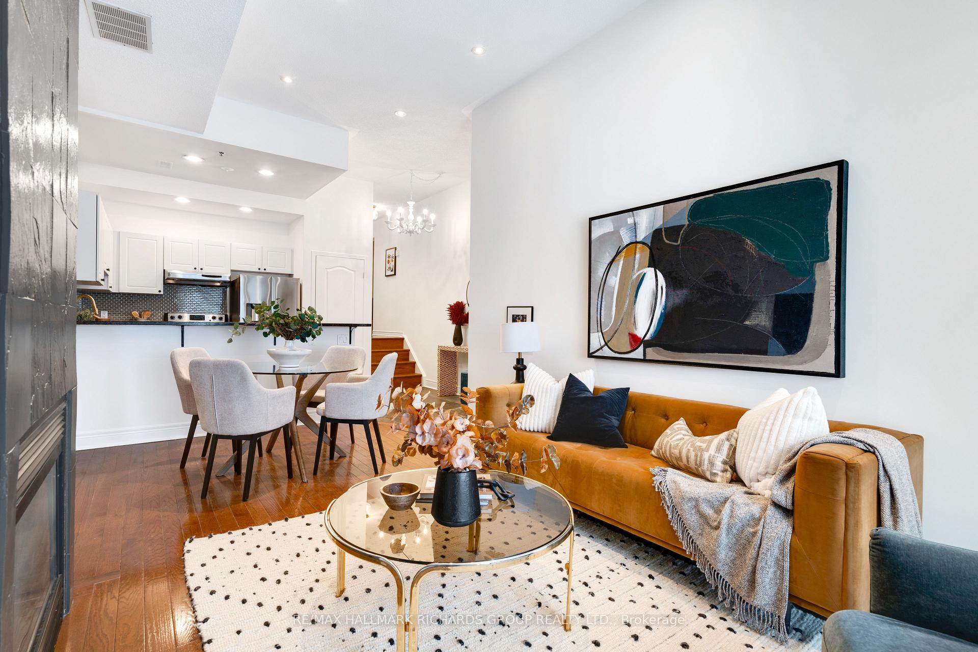Photo 9 of Unit 101, 325 Kingston Road, Toronto, The Beaches — HOMEH