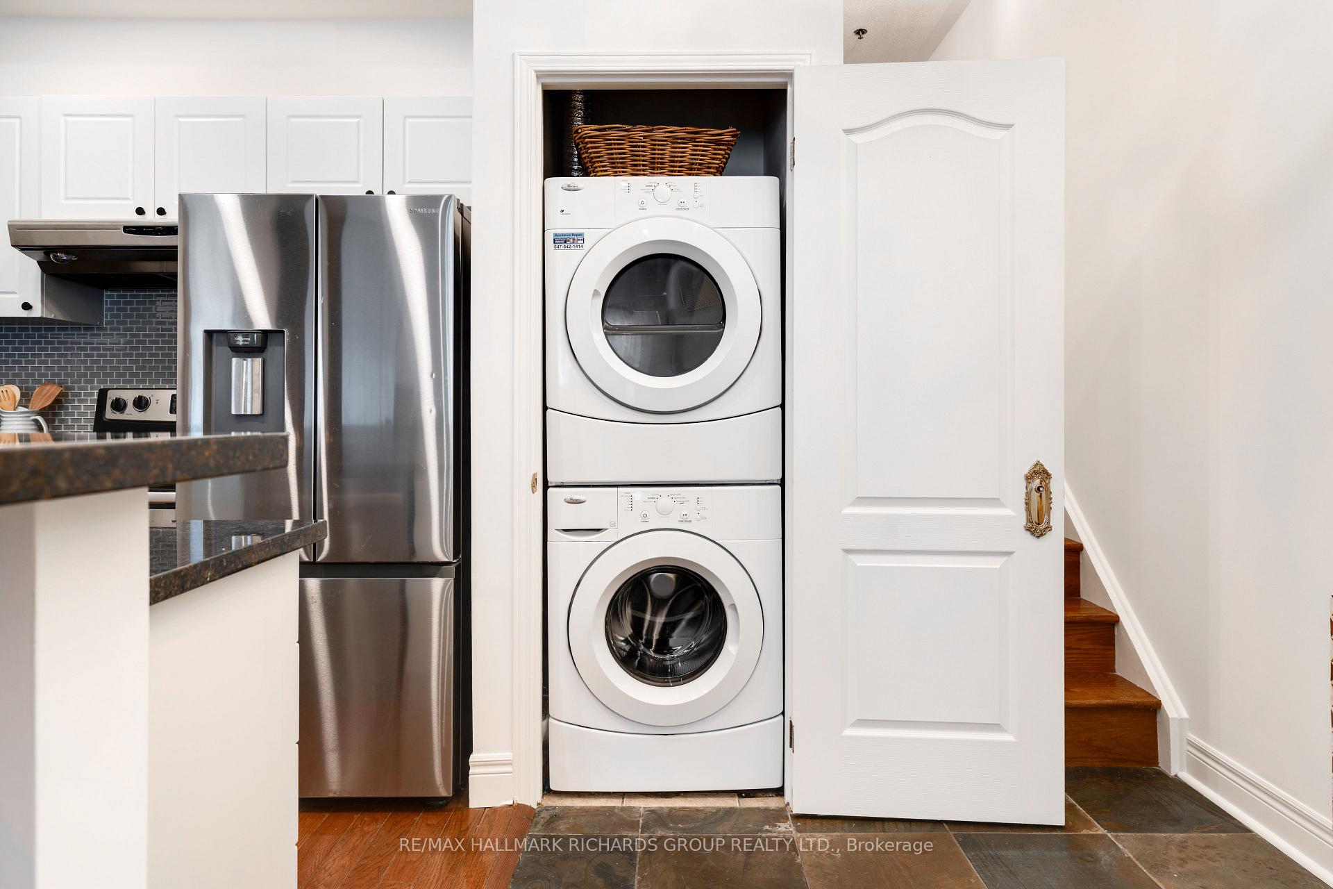 Photo 11 of Unit 101, 325 Kingston Road, Toronto, The Beaches — HOMEH