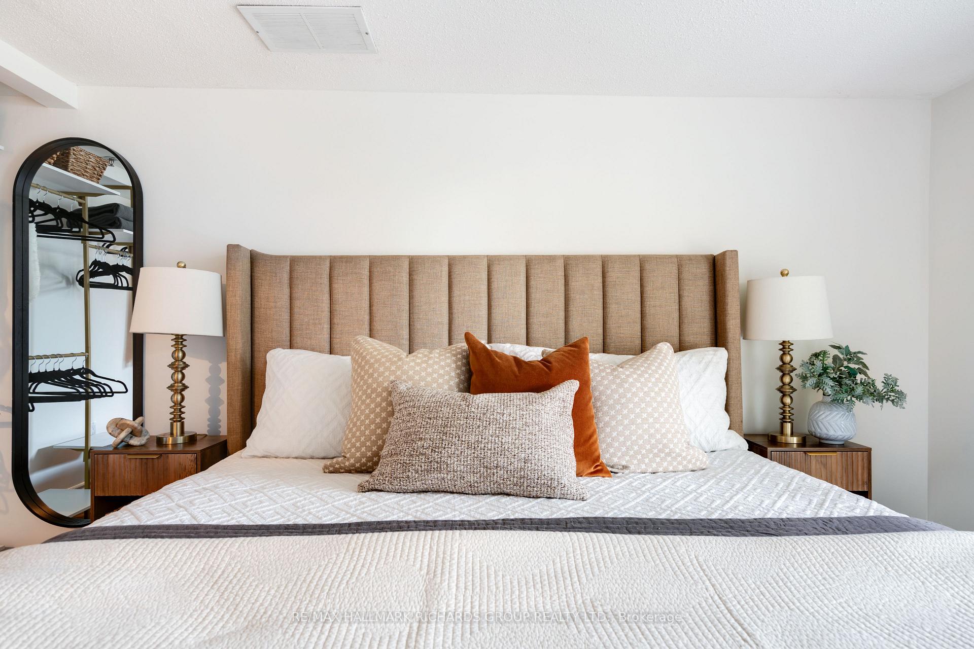 Photo 14 of Unit 101, 325 Kingston Road, Toronto, The Beaches — HOMEH