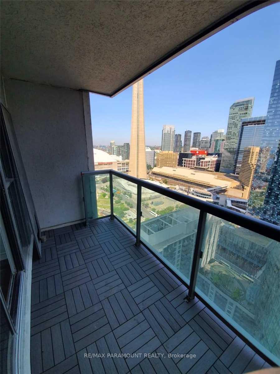 Photo 13 of Unit 3803, 19 Grand Trunk Crescent, Toronto, Waterfront Communities — HOMEH