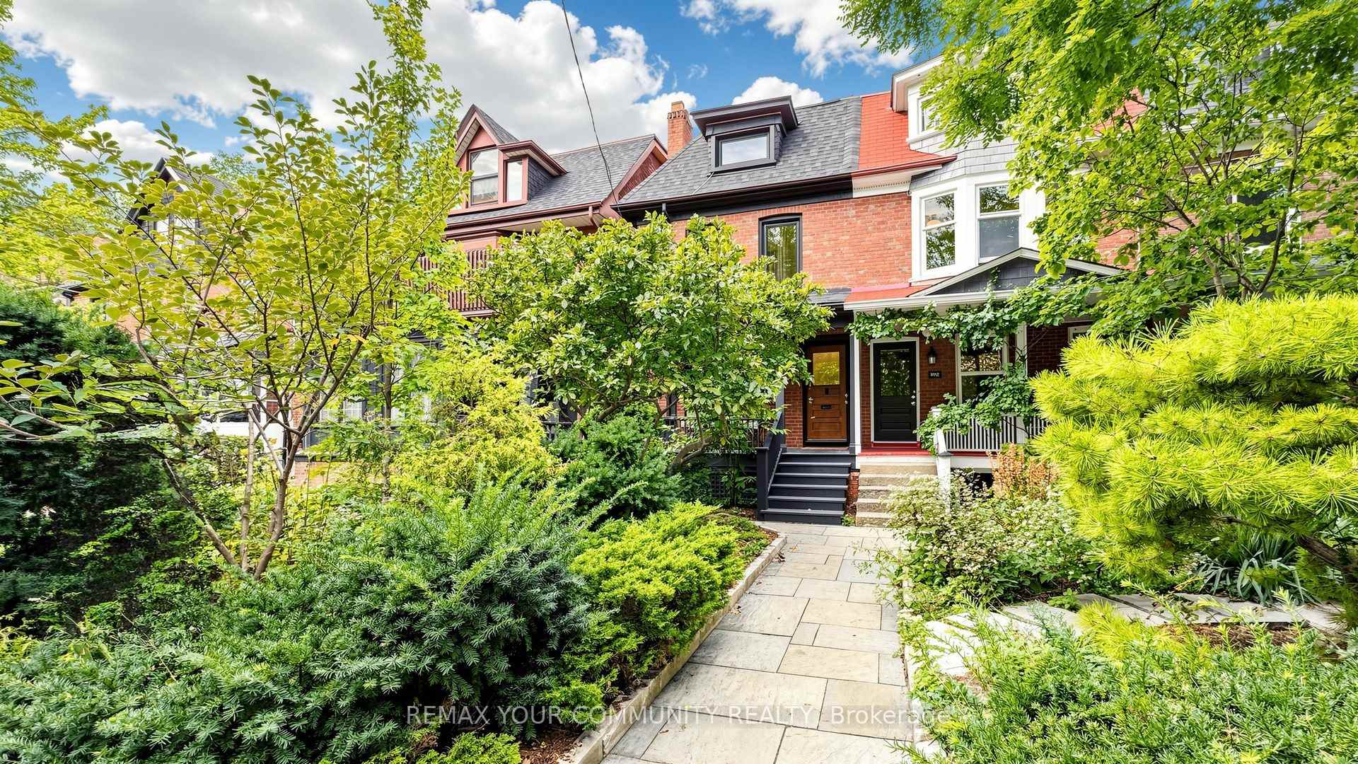 Photo 2 of 104 Wells Street, Toronto, The Annex — HOMEH