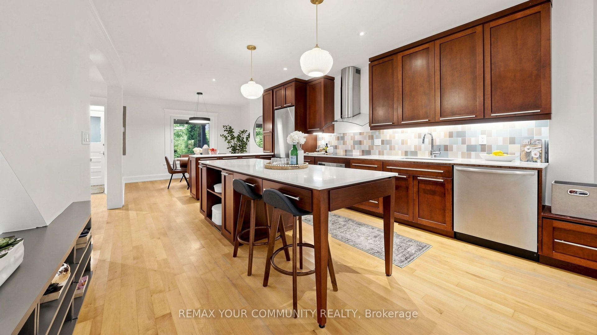 Photo 9 of 104 Wells Street, Toronto, The Annex — HOMEH