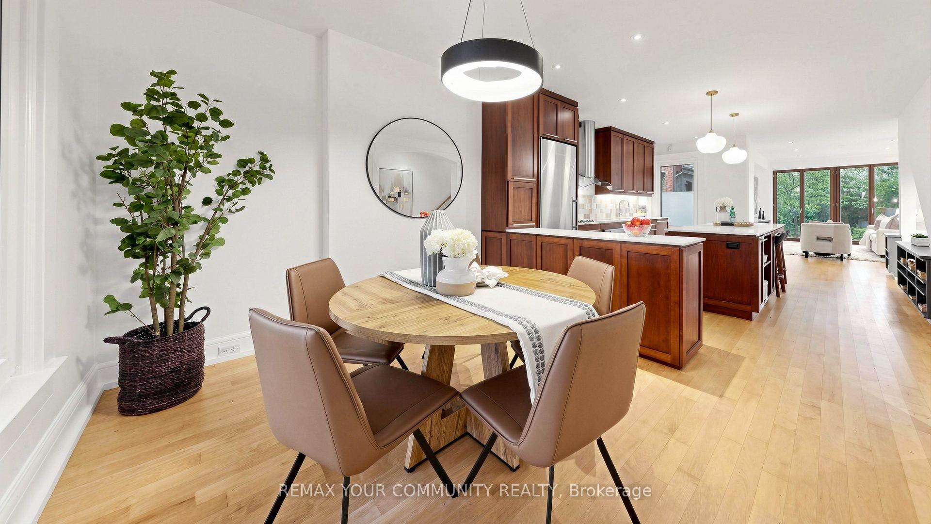 Photo 14 of 104 Wells Street, Toronto, The Annex — HOMEH