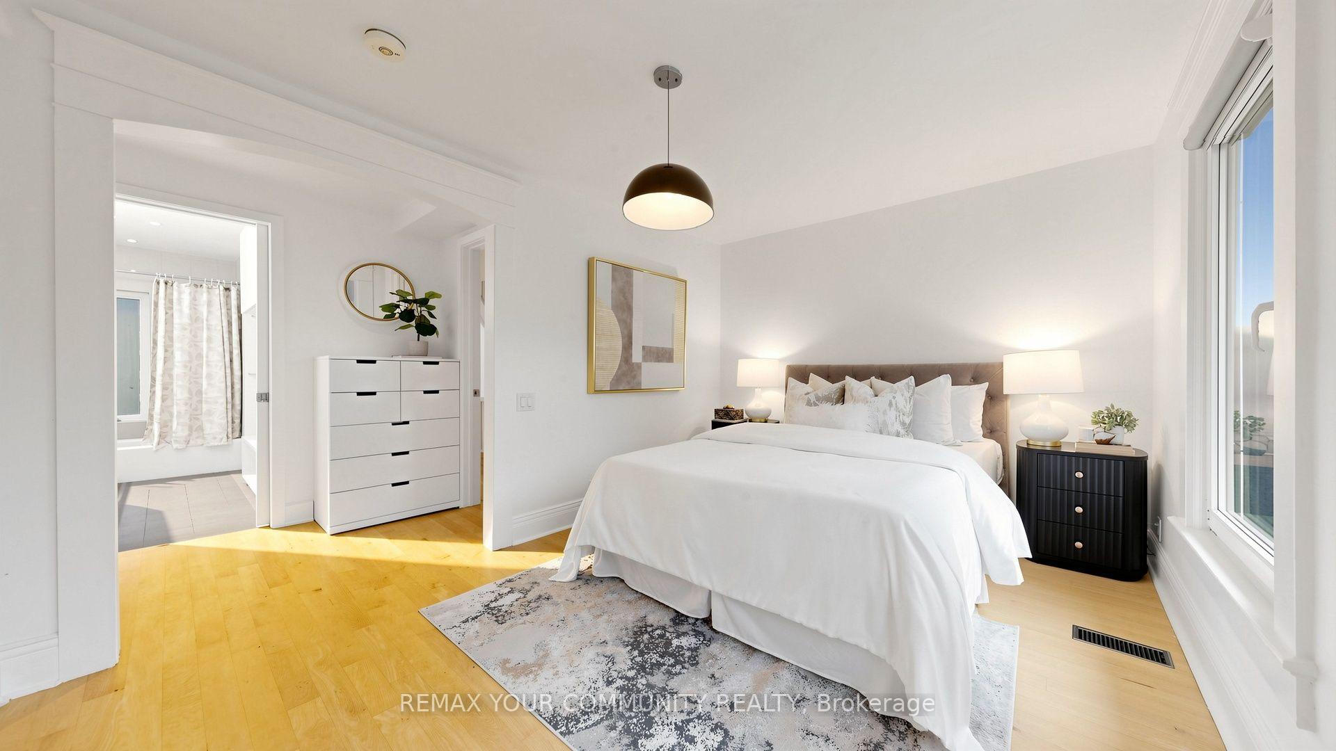 Photo 18 of 104 Wells Street, Toronto, The Annex — HOMEH