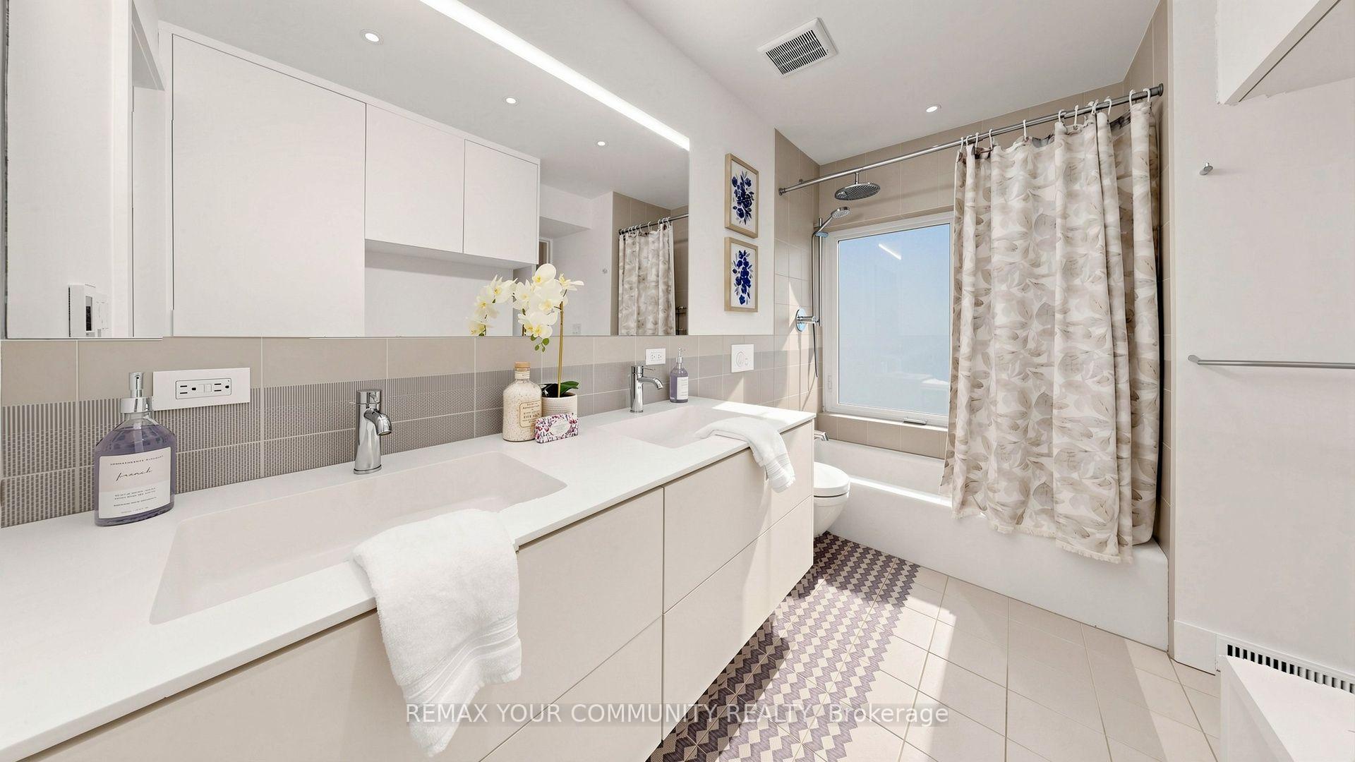 Photo 23 of 104 Wells Street, Toronto, The Annex — HOMEH