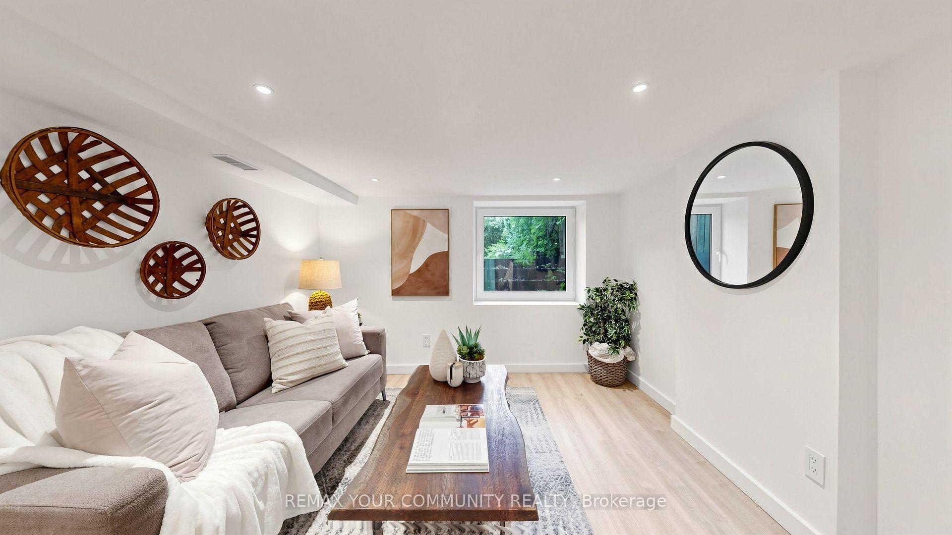 Photo 37 of 104 Wells Street, Toronto, The Annex — HOMEH