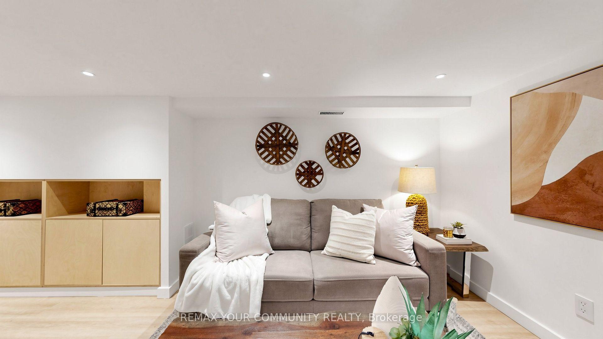 Photo 38 of 104 Wells Street, Toronto, The Annex — HOMEH