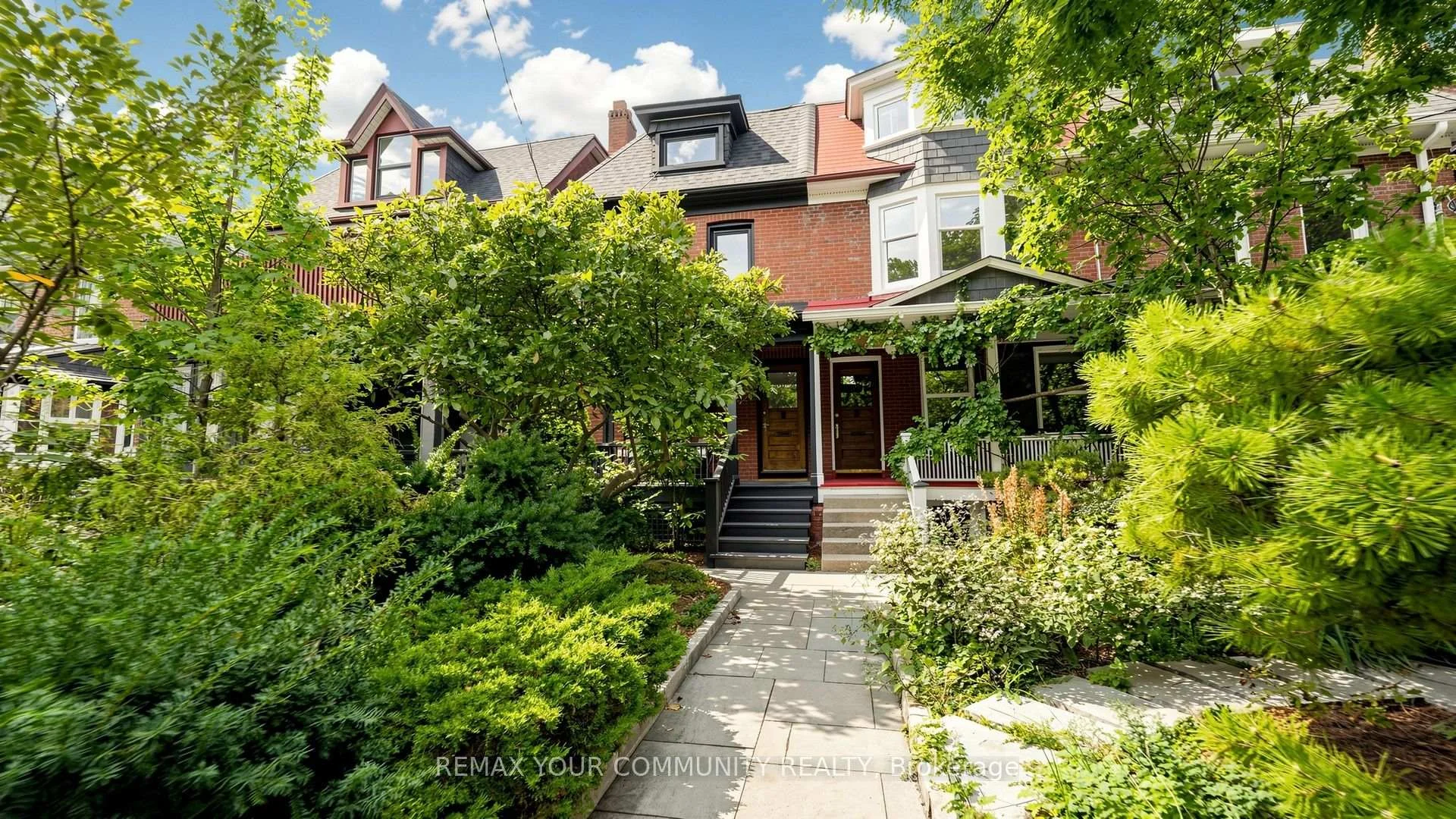 Photo 47 of 104 Wells Street, Toronto, The Annex — HOMEH