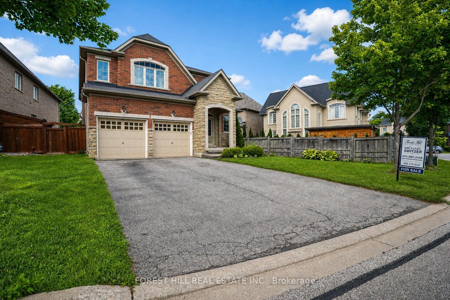 Photo 2 of 22 Mccombe Lane, Vaughan, Patterson — HOMEH