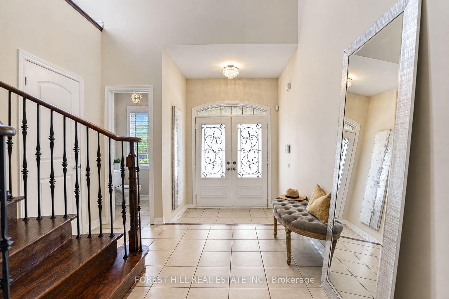 Photo 4 of 22 Mccombe Lane, Vaughan, Patterson — HOMEH