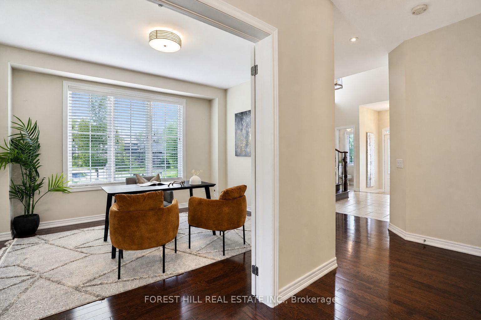 Photo 8 of 22 Mccombe Lane, Vaughan, Patterson — HOMEH