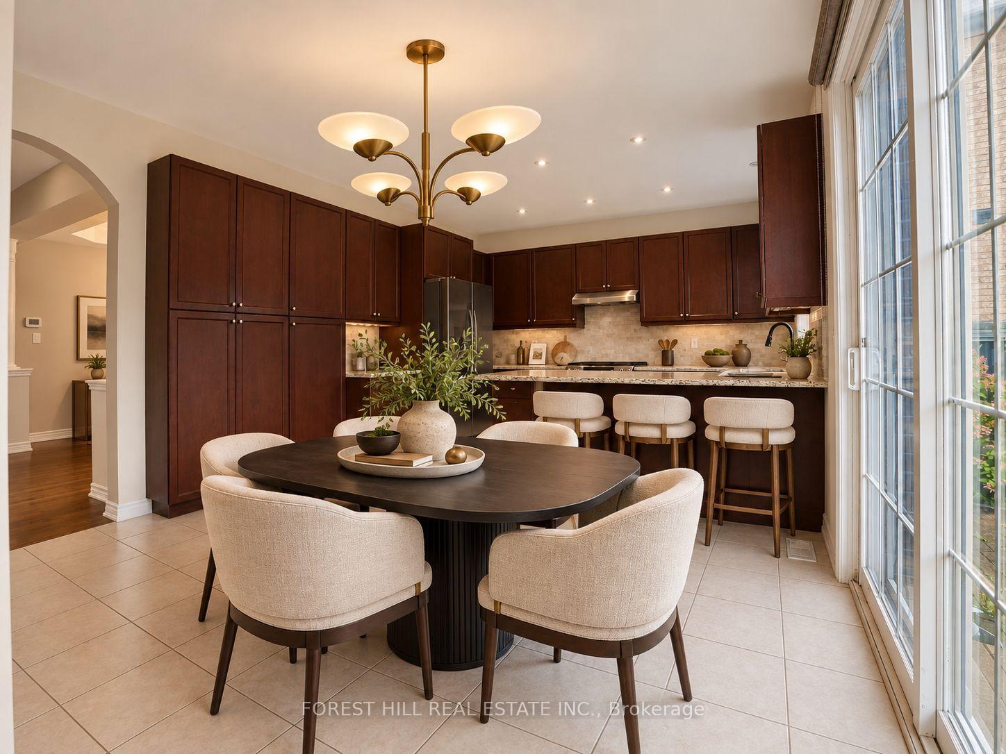 Photo 16 of 22 Mccombe Lane, Vaughan, Patterson — HOMEH