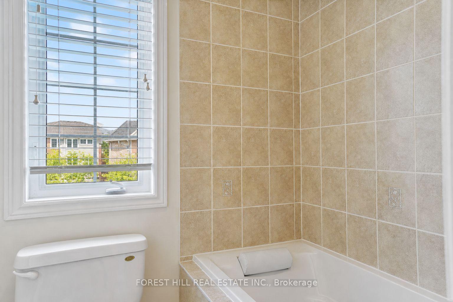 Photo 35 of 22 Mccombe Lane, Vaughan, Patterson — HOMEH