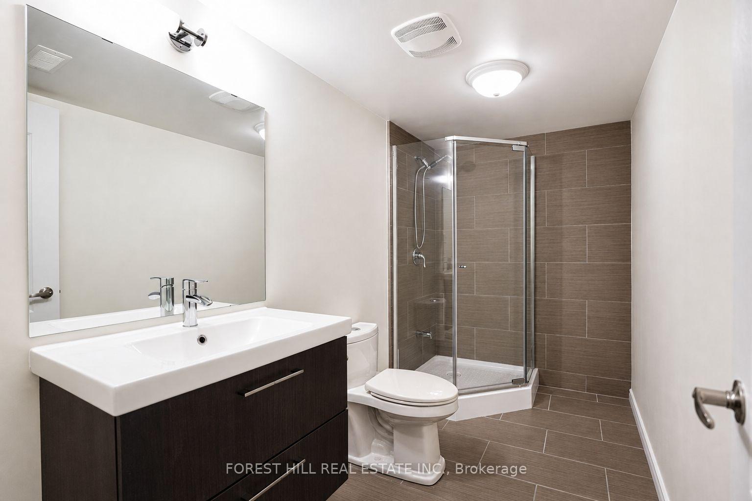 Photo 40 of 22 Mccombe Lane, Vaughan, Patterson — HOMEH