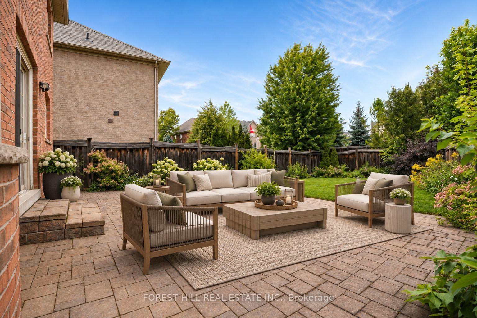 Photo 42 of 22 Mccombe Lane, Vaughan, Patterson — HOMEH