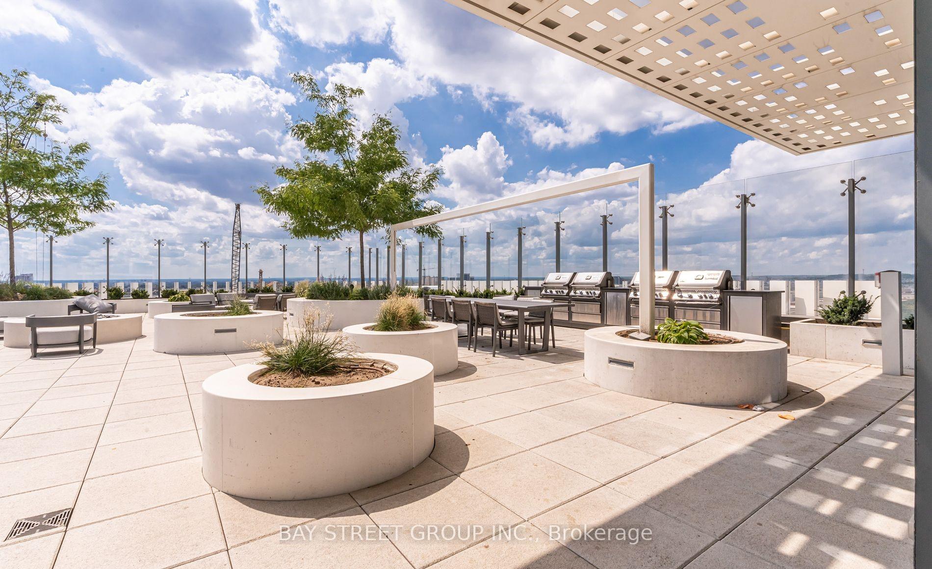 Photo 28 of Unit 902, 898 Portage Parkway, Vaughan, Vaughan Corporate Centre — HOMEH