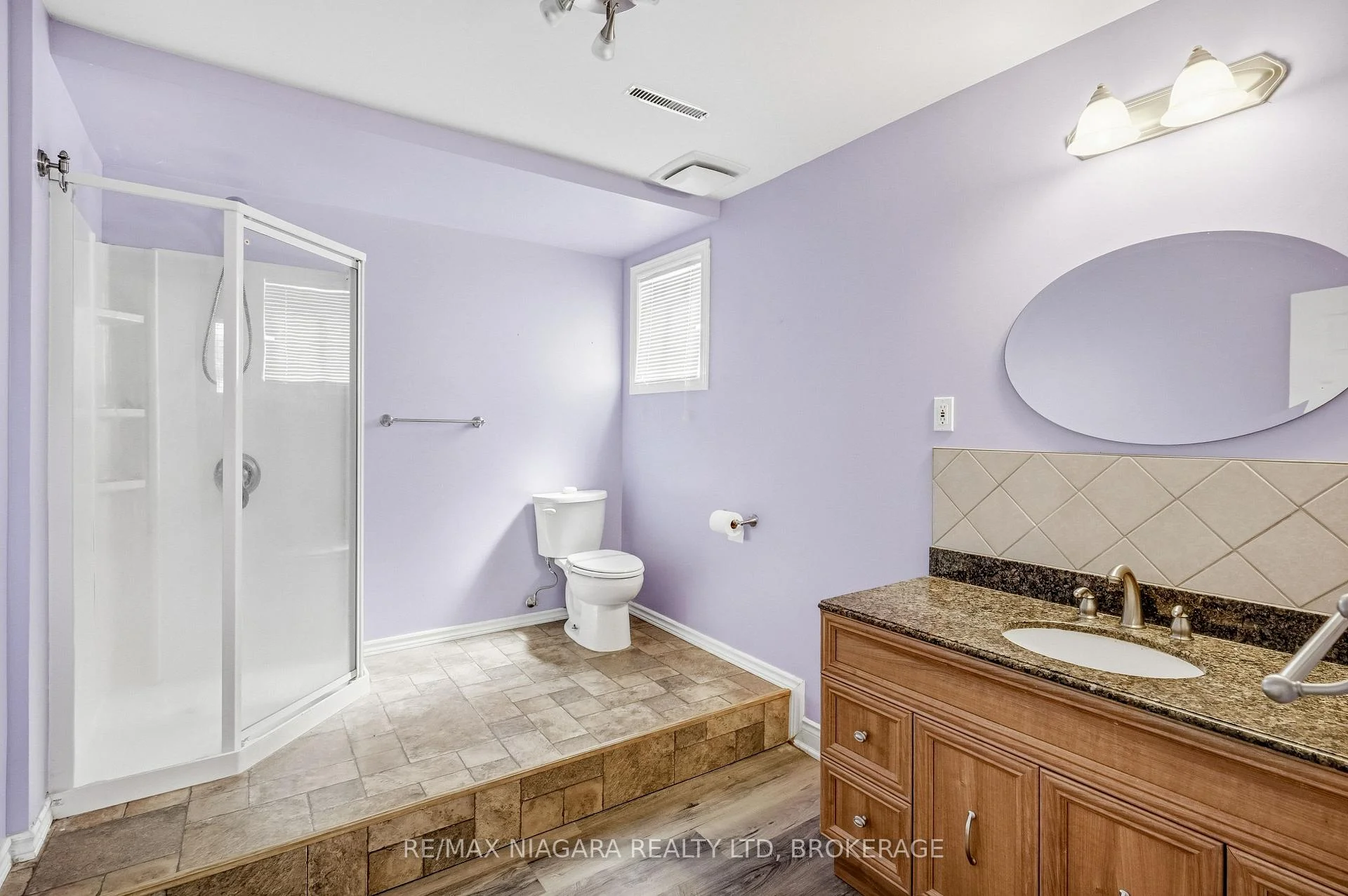 Photo 57 of 71 Glenayr Place, Welland, N. Welland — HOMEH