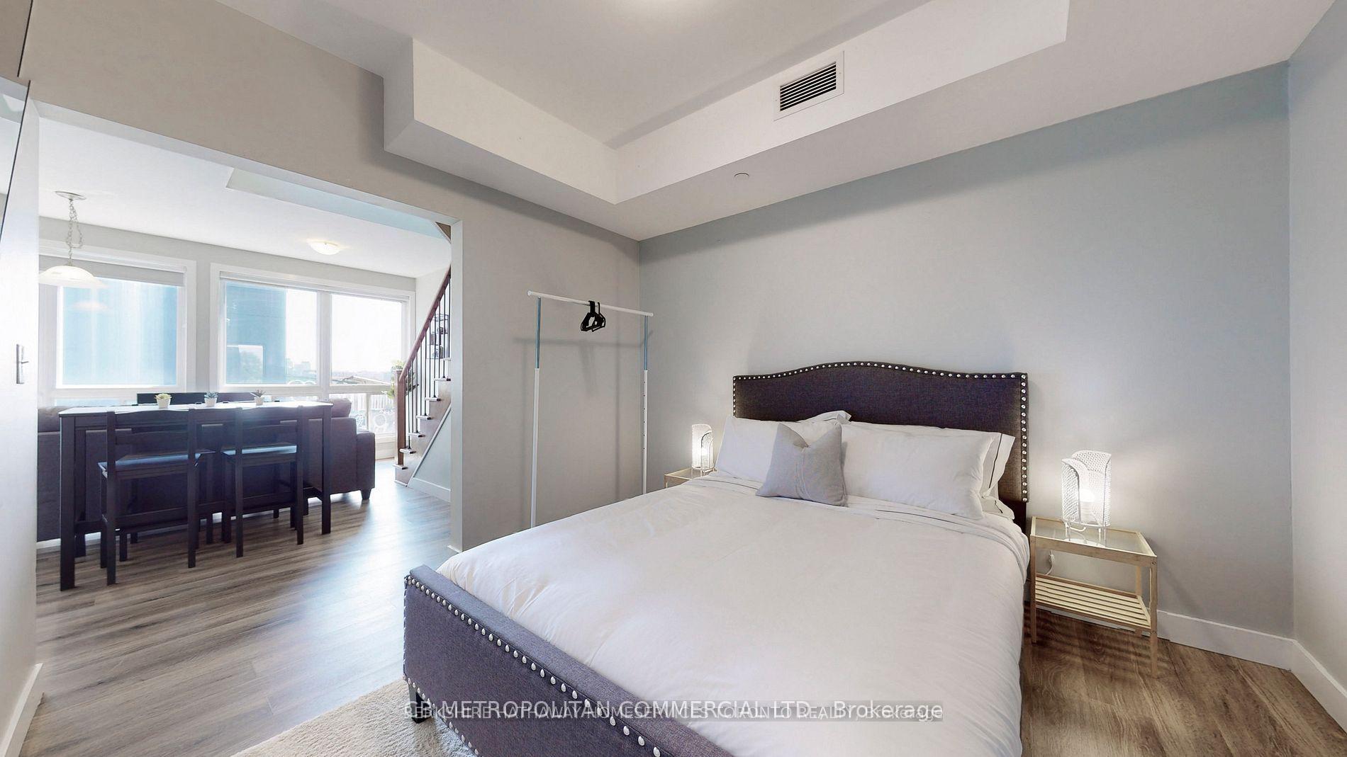 Photo 6 of Unit 403, 335 College Street, Toronto, Kensington-Chinatown — HOMEH