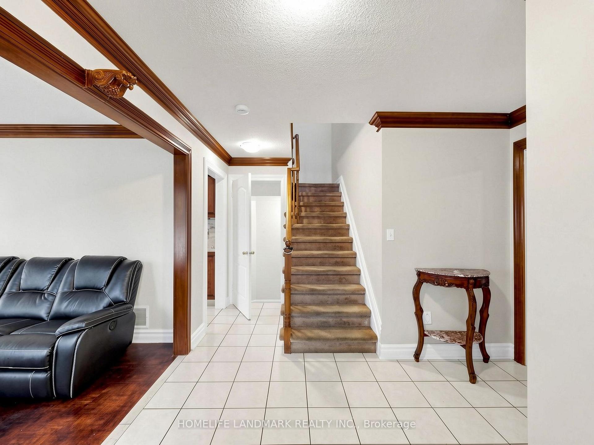 Photo 22 of 2 Casabel Drive, Vaughan, Vellore Village — HOMEH