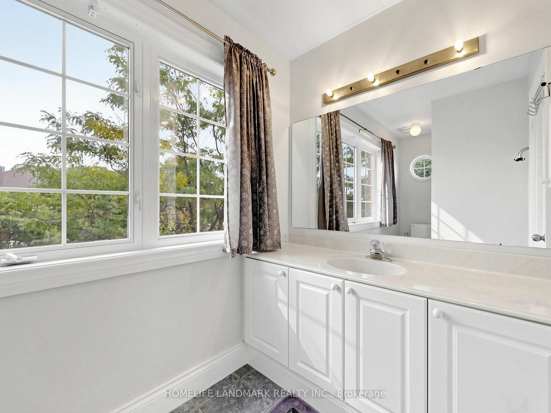 Photo 30 of 2 Casabel Drive, Vaughan, Vellore Village — HOMEH