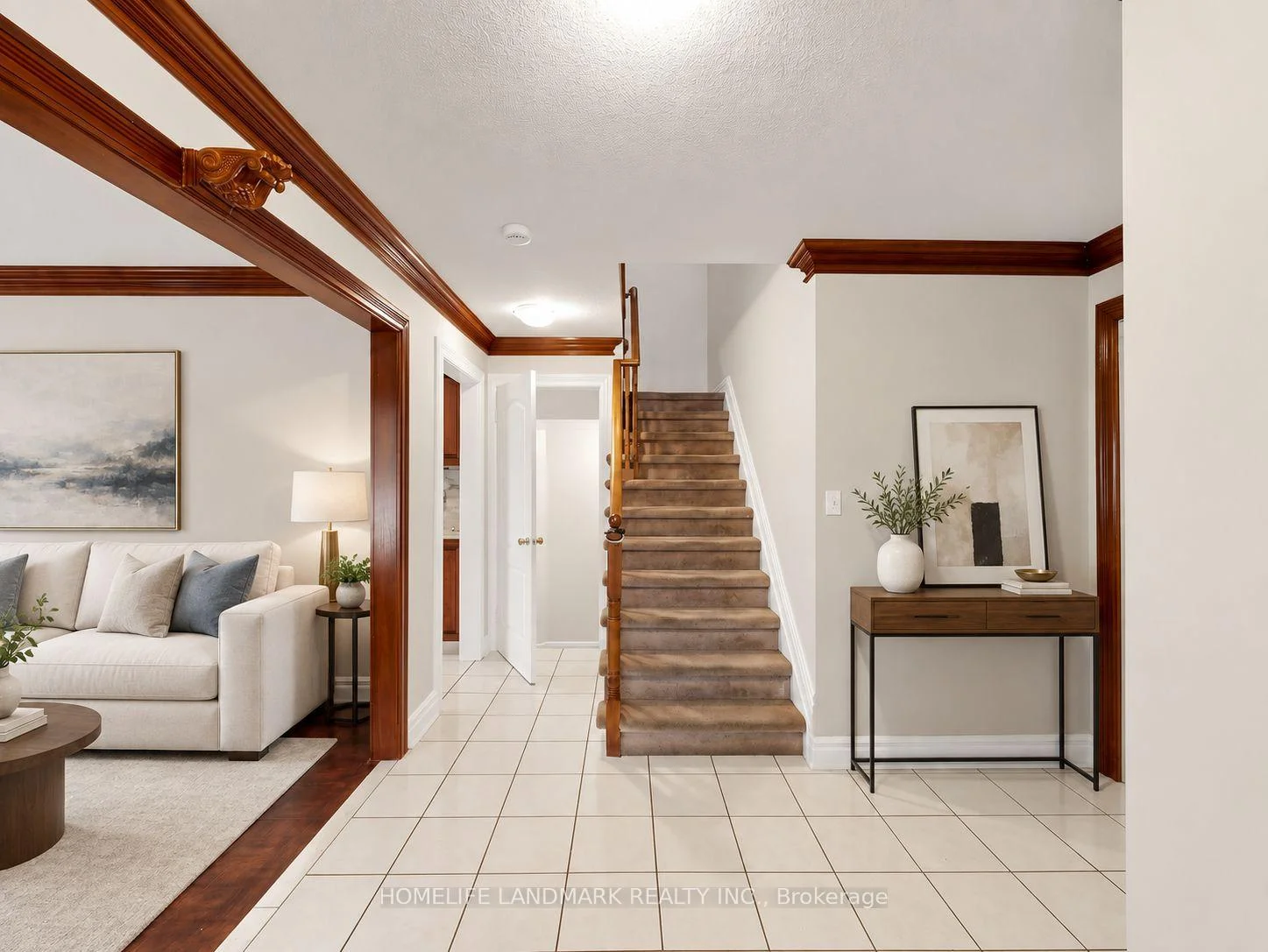Photo 7 of 2 Casabel Drive, Vaughan, Vellore Village — HOMEH