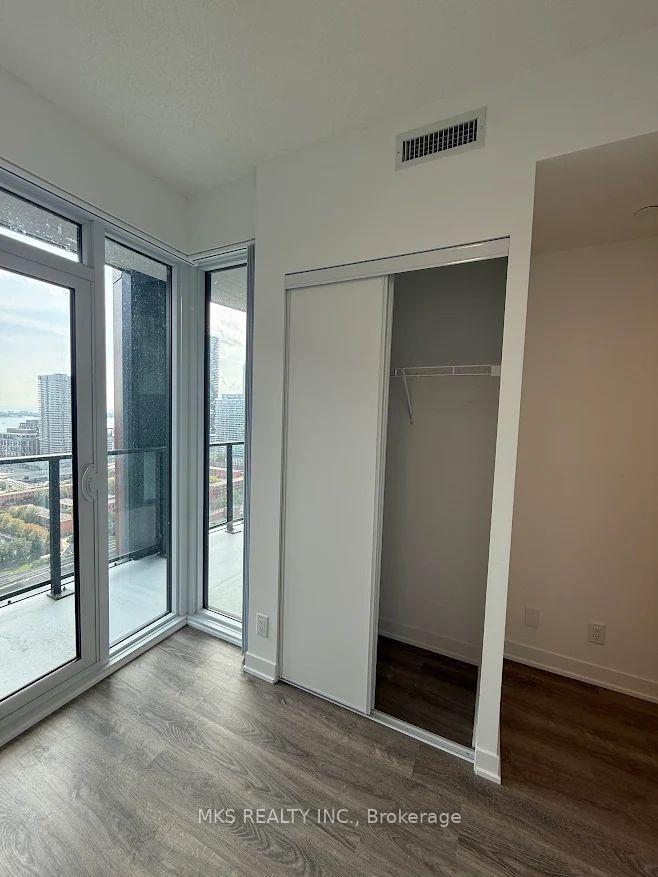 Photo 3 of Unit 3210, 180 Front Street E, Toronto, Moss Park — HOMEH