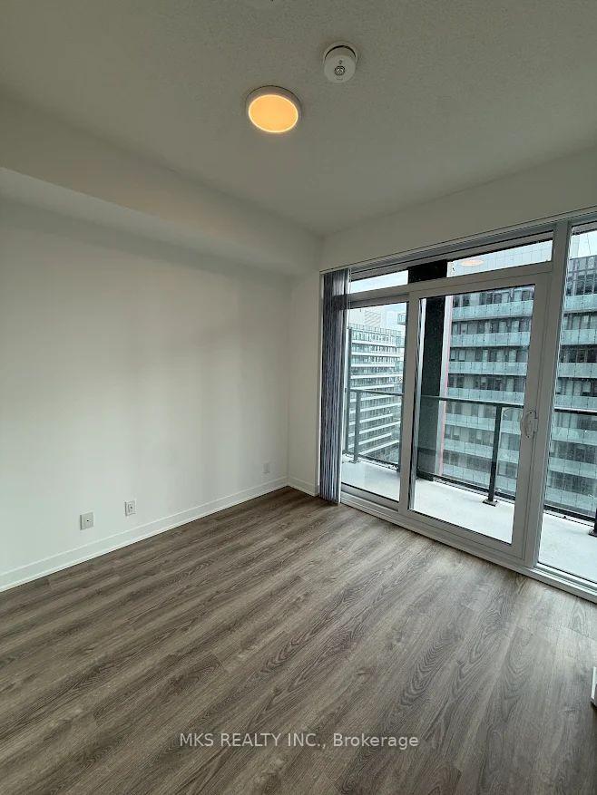 Photo 4 of Unit 3210, 180 Front Street E, Toronto, Moss Park — HOMEH