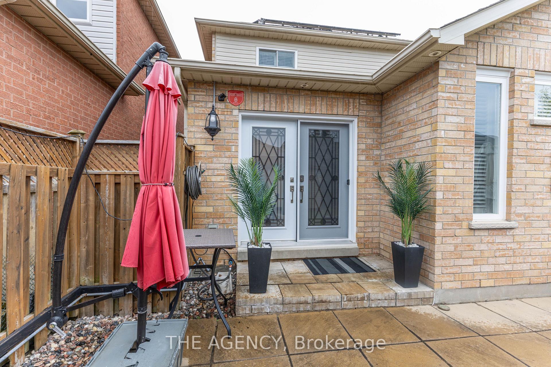 Photo 8 of 54 Thames Drive, Whitby, Rolling Acres — HOMEH