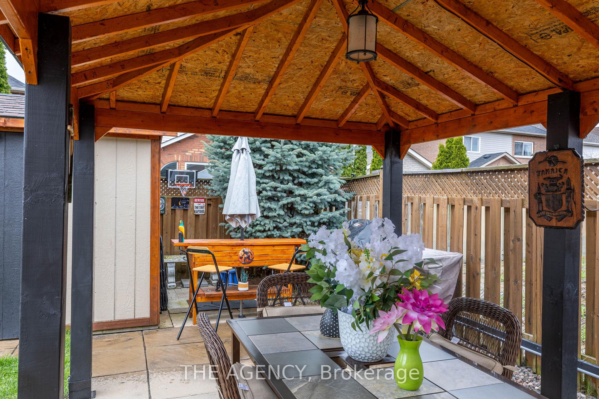Photo 10 of 54 Thames Drive, Whitby, Rolling Acres — HOMEH