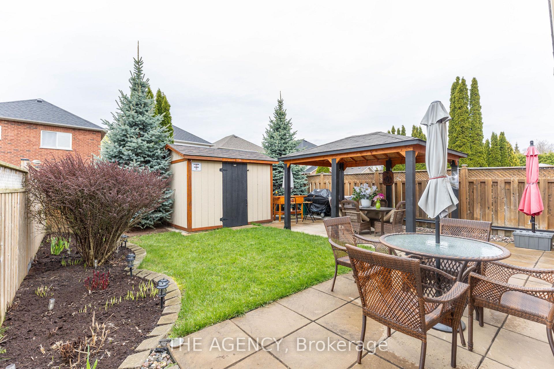 Photo 12 of 54 Thames Drive, Whitby, Rolling Acres — HOMEH