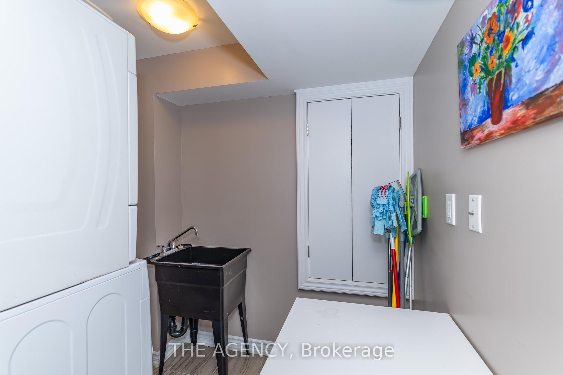 Photo 32 of 54 Thames Drive, Whitby, Rolling Acres — HOMEH