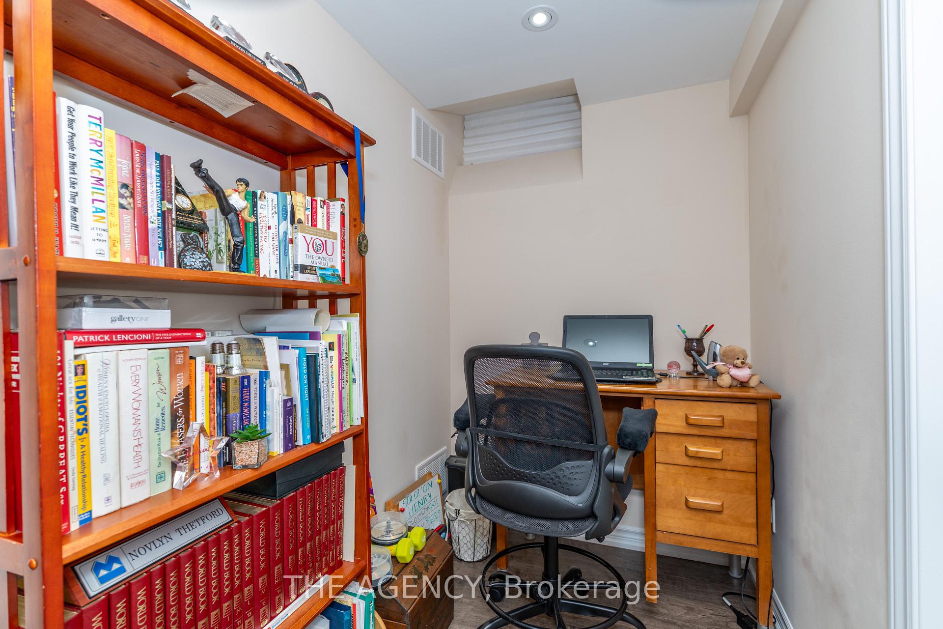 Photo 33 of 54 Thames Drive, Whitby, Rolling Acres — HOMEH