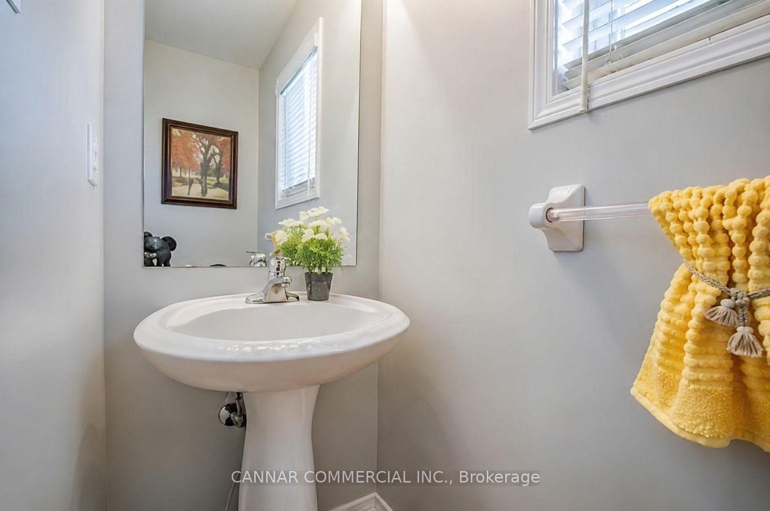 Photo 12 of 134 Powell Drive, Hamilton, Binbrook — HOMEH