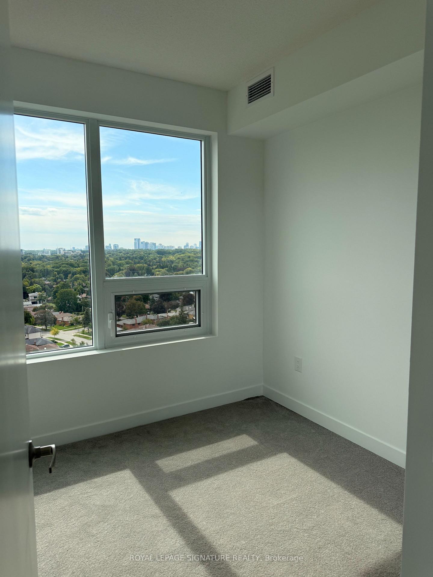 Photo 18 of Unit 1613, 4010 Eglinton Avenue, Etobicoke, Humber Heights — HOMEH