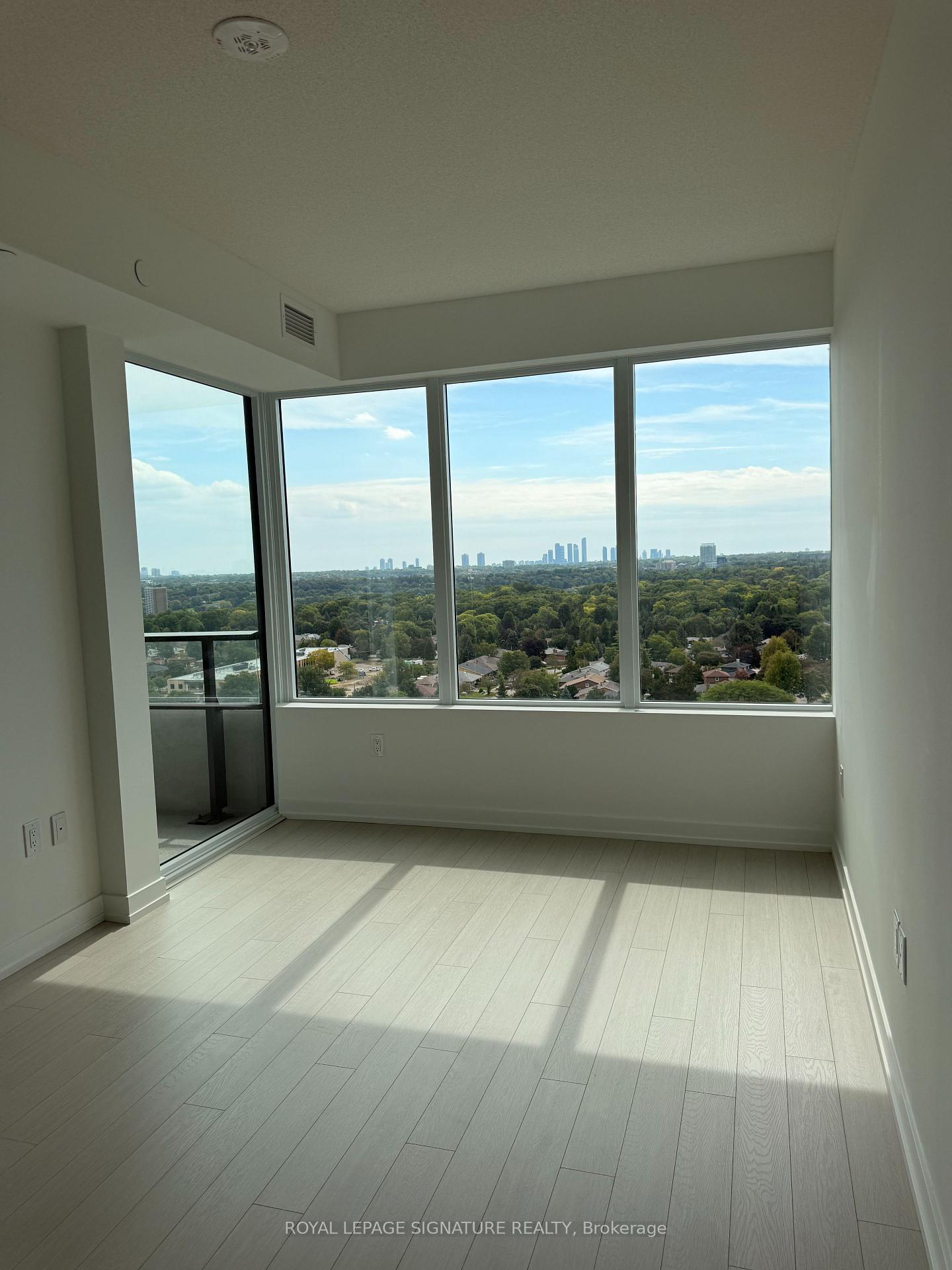 Photo 19 of Unit 1613, 4010 Eglinton Avenue, Etobicoke, Humber Heights — HOMEH