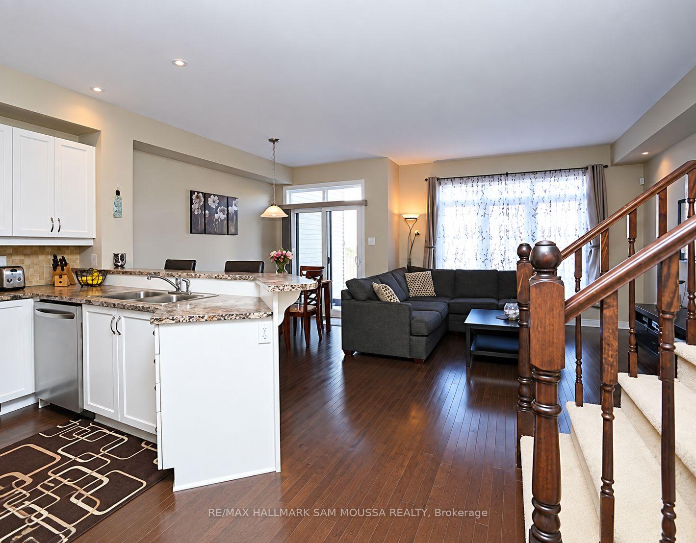 Photo 3 of 263 Kinghaven Crescent, Ottawa, Kanata - Bridlewood — HOMEH