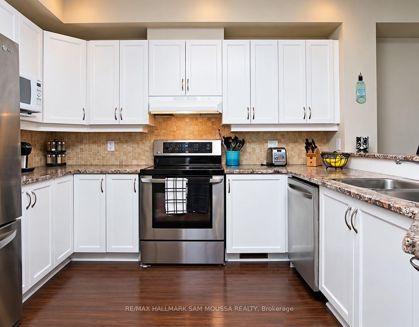 Photo 5 of 263 Kinghaven Crescent, Ottawa, Kanata - Bridlewood — HOMEH