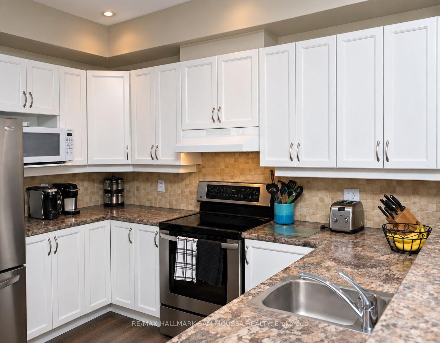 Photo 6 of 263 Kinghaven Crescent, Ottawa, Kanata - Bridlewood — HOMEH