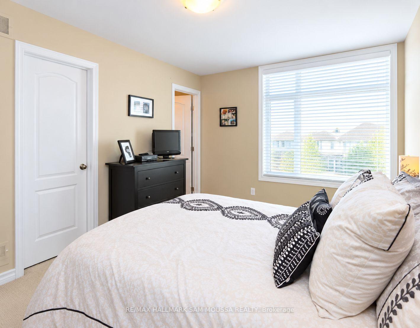 Photo 14 of 263 Kinghaven Crescent, Ottawa, Kanata - Bridlewood — HOMEH