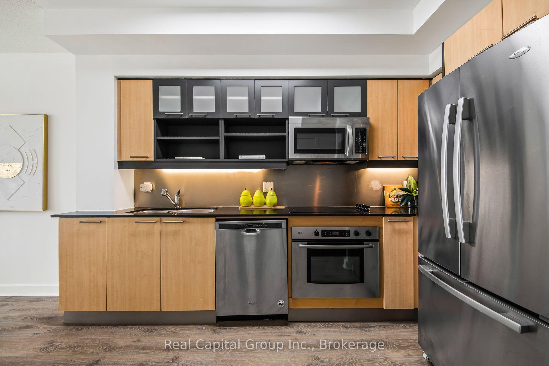 Photo 9 of Unit 918, 36 Blue Jays Way, Toronto, Waterfront Communities — HOMEH