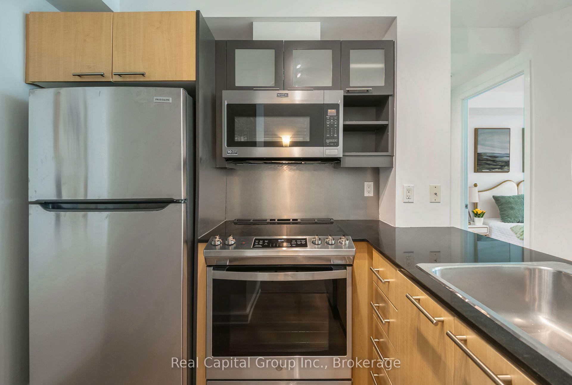 Photo 9 of Unit 528, 36 Blue Jays Way, Toronto, Waterfront Communities — HOMEH